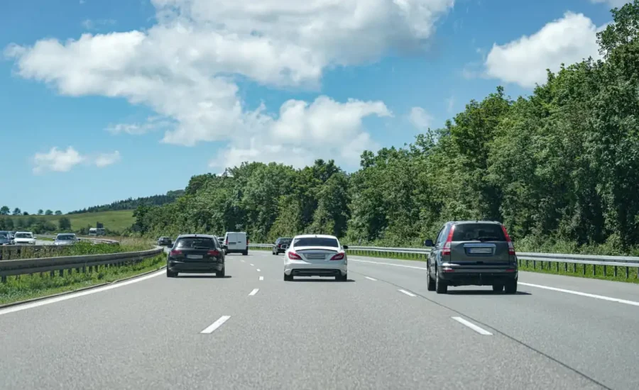 wyprzedzanie z prawej strony